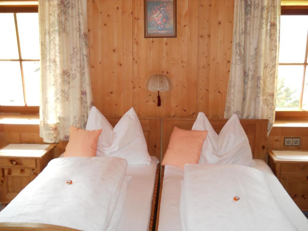 Gasthaus Raiffeisen Hostal Innervillgraten Habitación foto