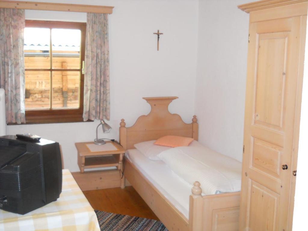 Gasthaus Raiffeisen Hostal Innervillgraten Habitación foto