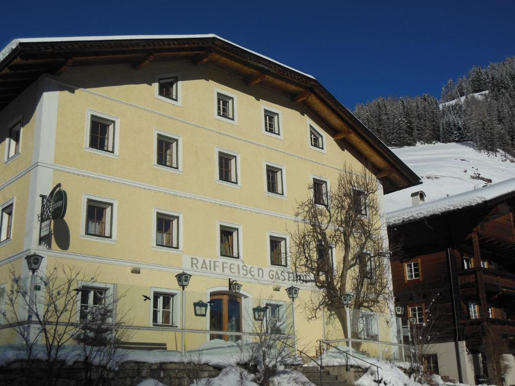 Gasthaus Raiffeisen Hostal Innervillgraten Exterior foto