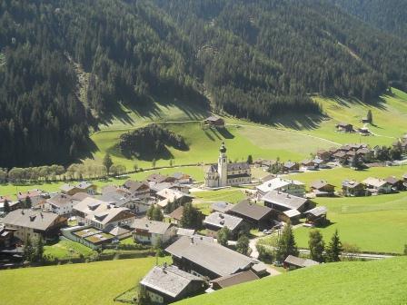 Gasthaus Raiffeisen Hostal Innervillgraten Exterior foto