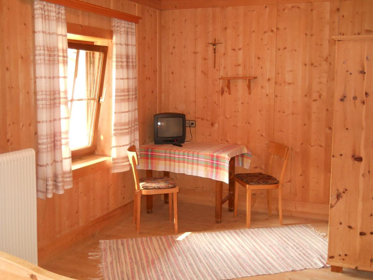 Gasthaus Raiffeisen Hostal Innervillgraten Habitación foto