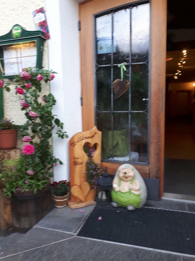 Gasthaus Raiffeisen Hostal Innervillgraten Exterior foto